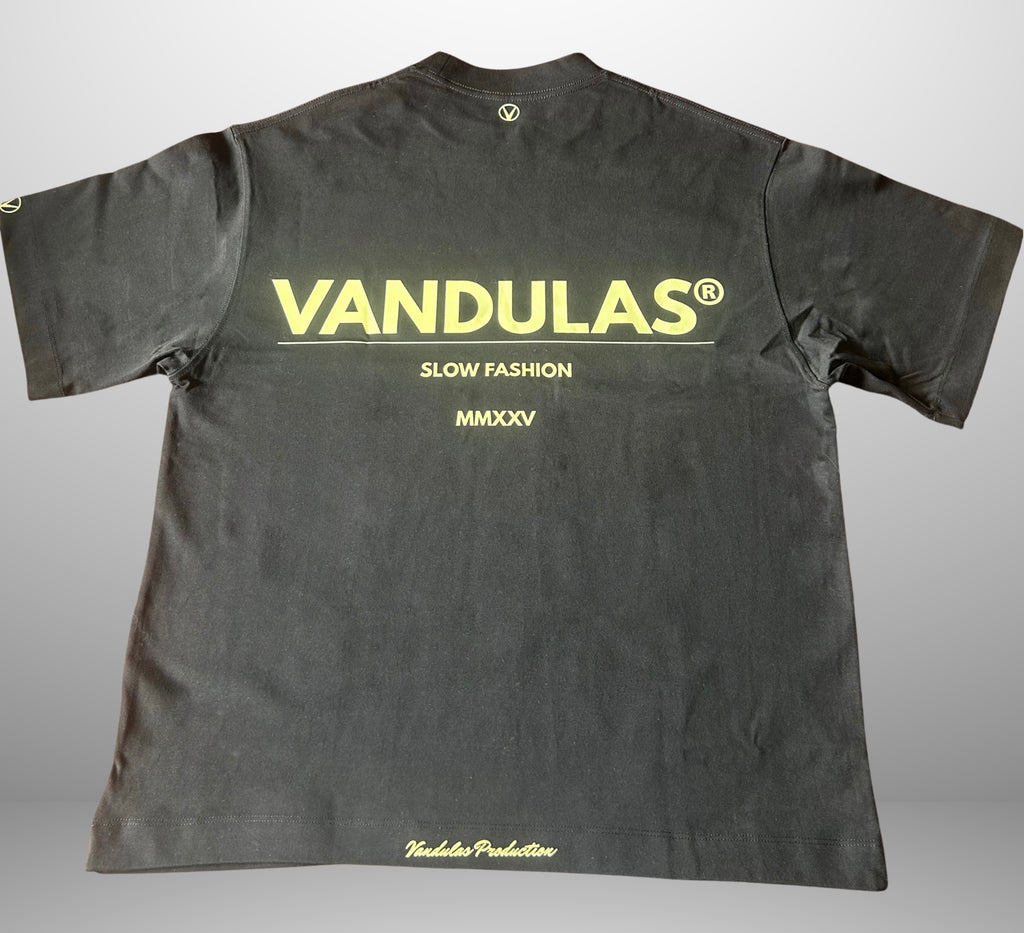 Vandulas® Core Logo Tee – Black/Cream