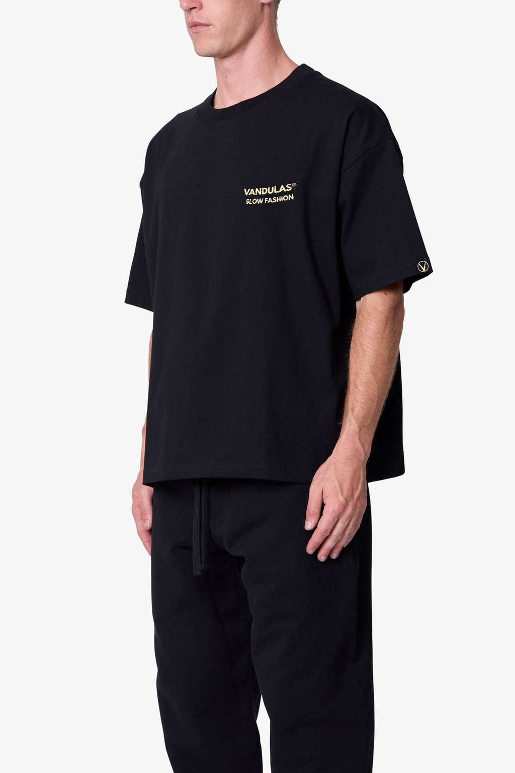 Vandulas® Core Logo Tee – Black/Cream
